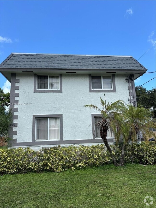 Building Photo - 219 W Dixie Hwy