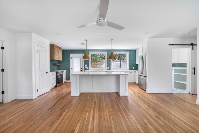 Building Photo - 8416 Montridge Dr