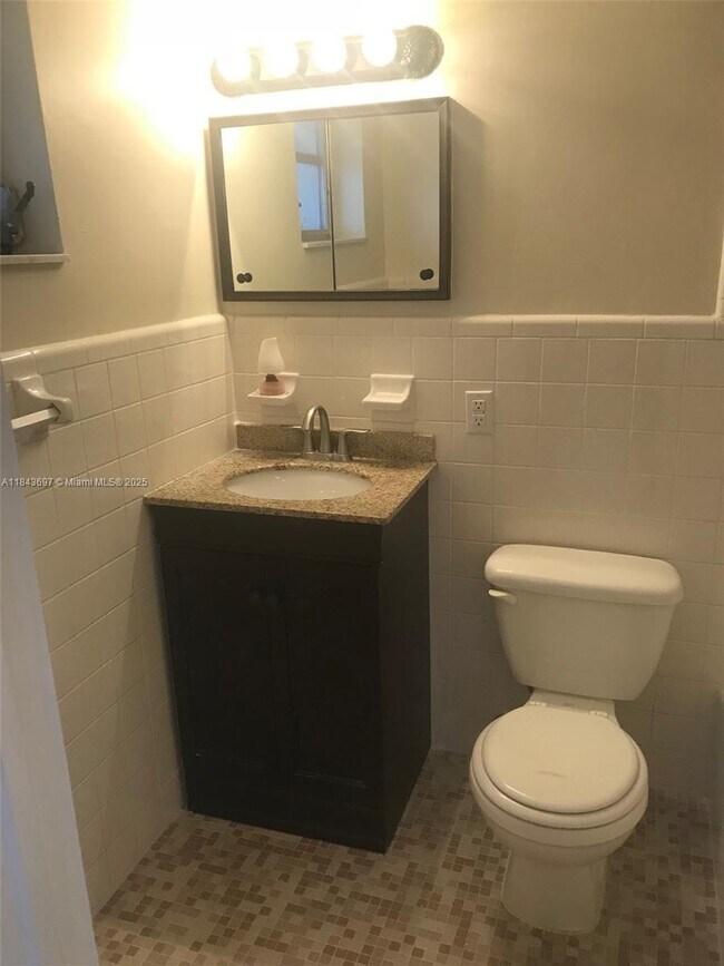 Building Photo - 3241 SW 88th Pl