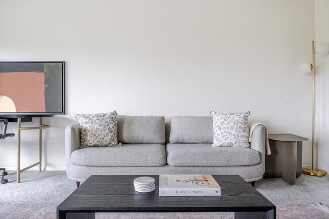 Foto del edificio - 2850 15th Ave W