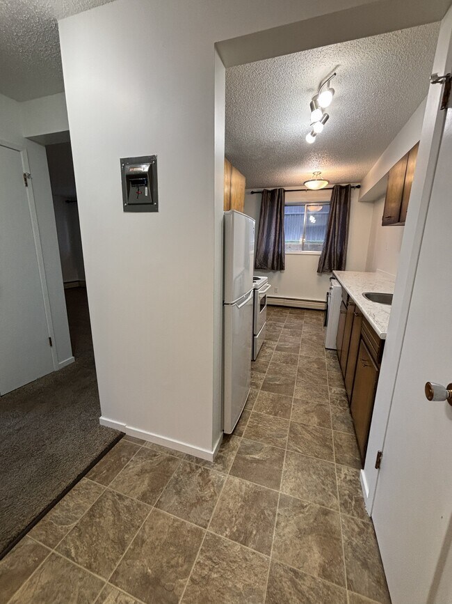 Building Photo - 3607 118 Ave NW