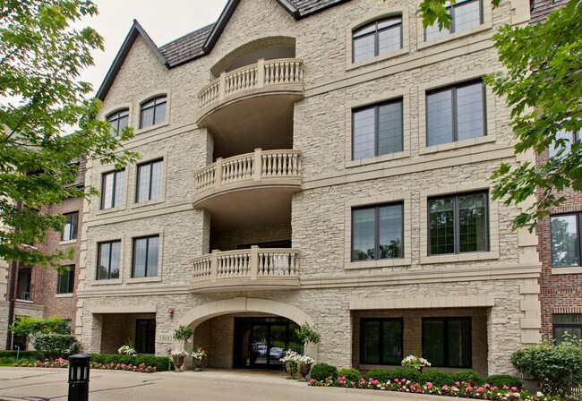 Foto del edificio - 1800 Amberley Ct