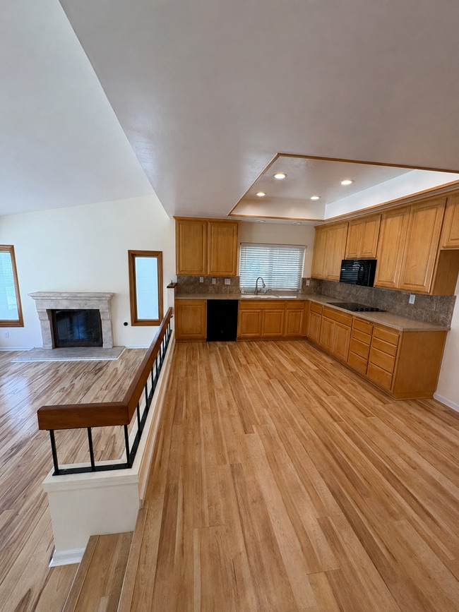 Building Photo - 2579 Pepperwood Dr