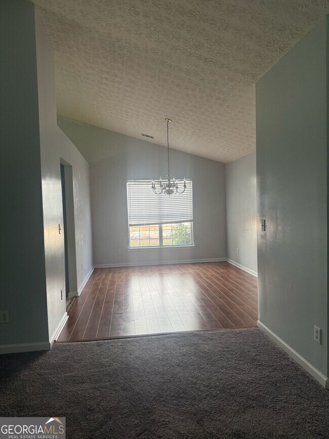 Building Photo - 2361 Cove Lake Way