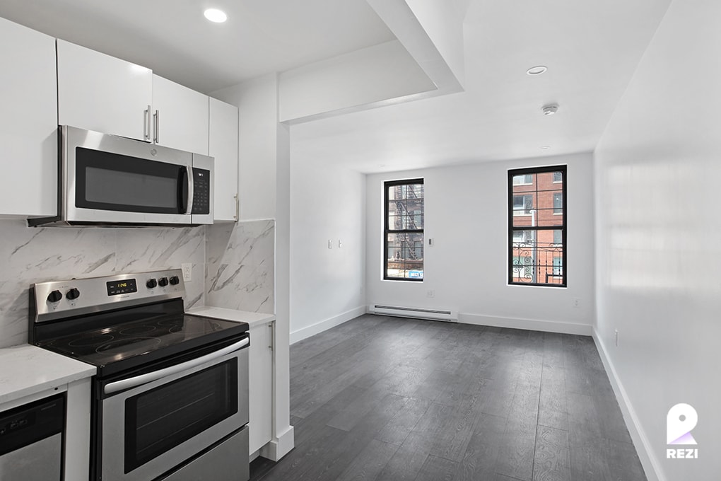 Primary Photo - 2153 Amsterdam Ave