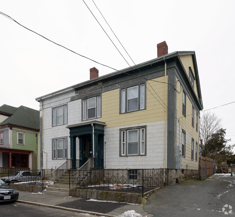 Building Photo - 51 Bonney St