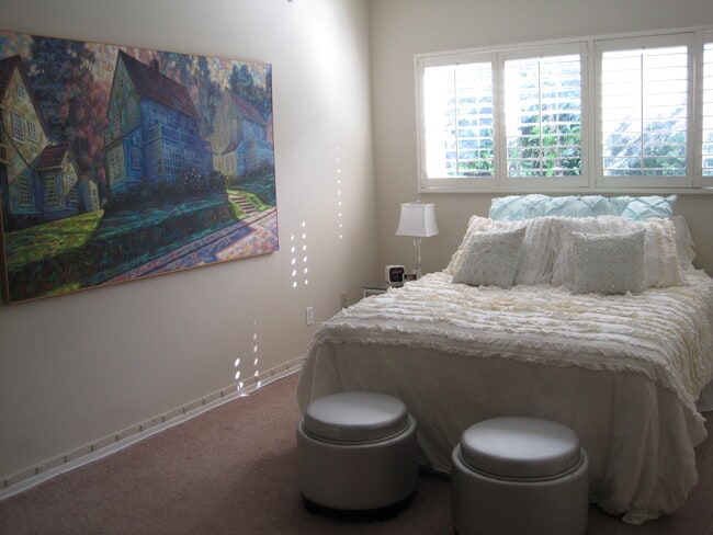 Foto del edificio - Brentwood Condo