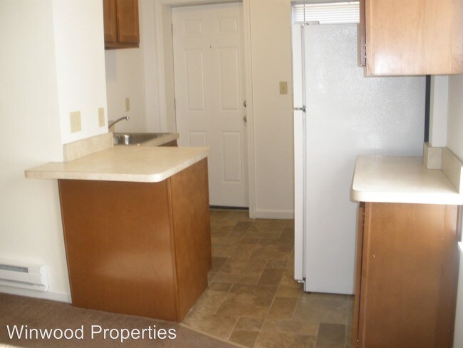 Foto del edificio - 1549 W 117th St