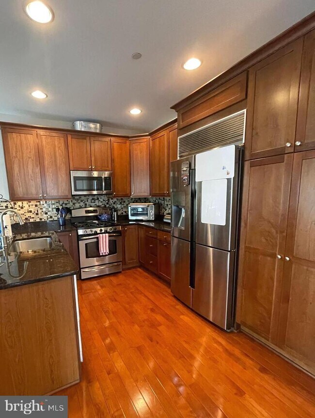 Building Photo - 202 Cobblestone Dr