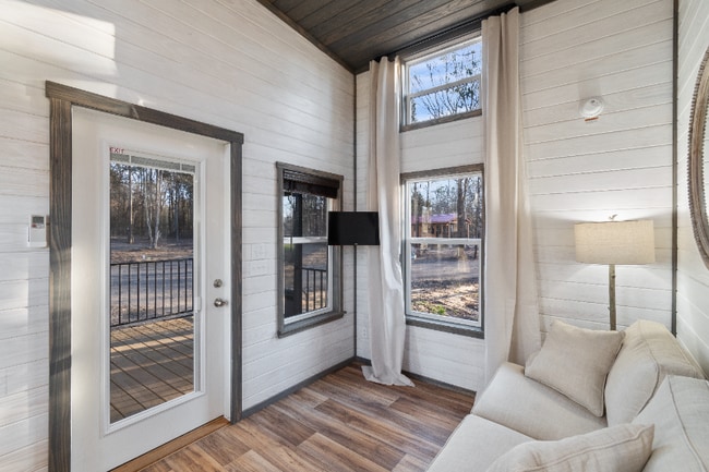 Building Photo - 6801 FM 1616