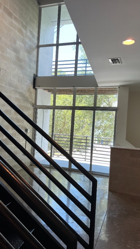 Building Photo - 5008 S MacDill Ave