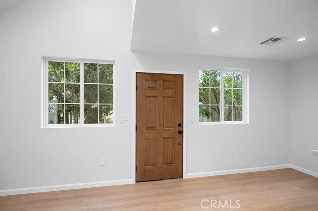 Foto del edificio - 3505 Rosemary Ave