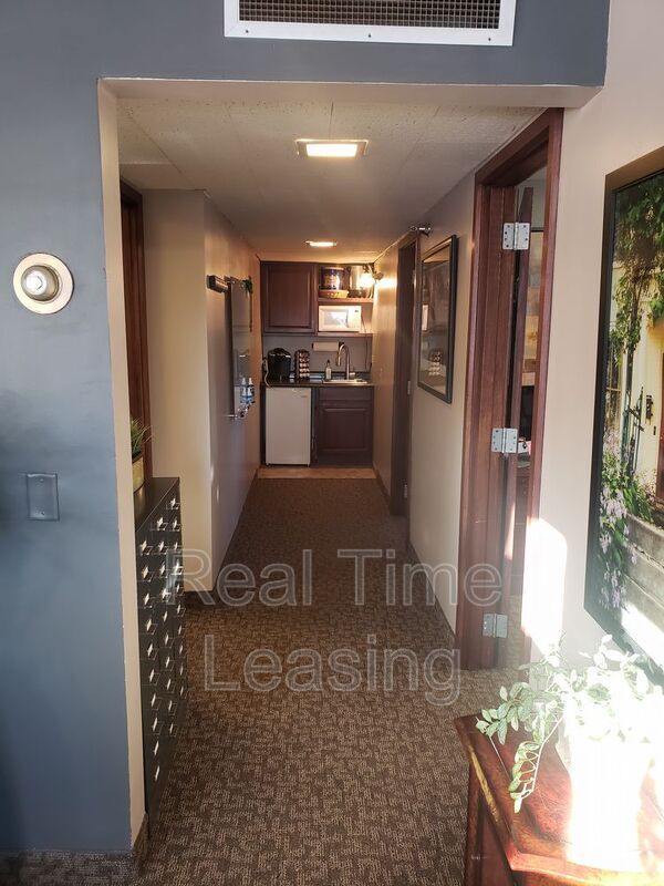 Foto principal - 305 Greeley St S