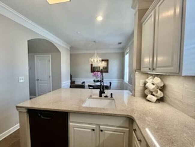 Foto del edificio - Beautiful 3 Bedroom Townhouse in Morrison ...