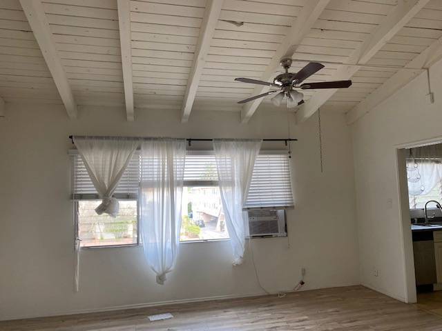 Primary Photo - 1759 Winona Blvd