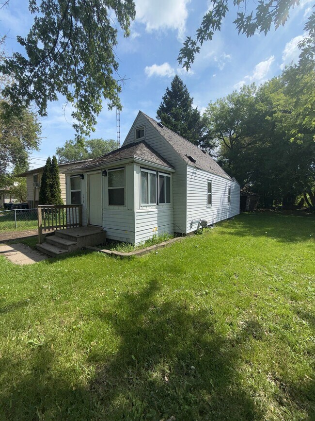 Building Photo - 3618 Branch Rd