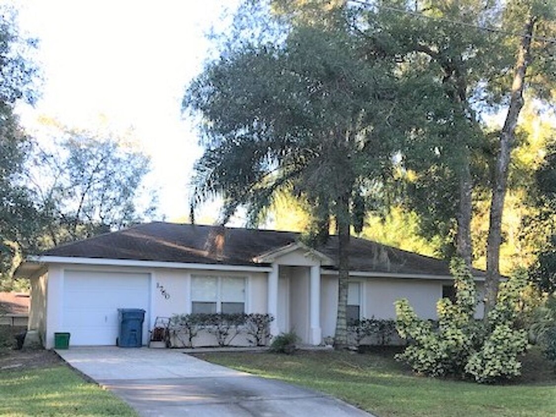 Primary Photo - 3 bed 2 bath home
