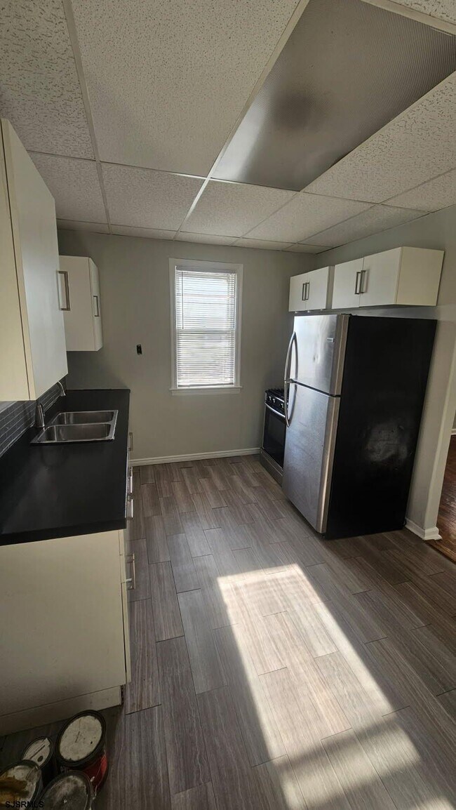 Building Photo - 130 Wilmer St