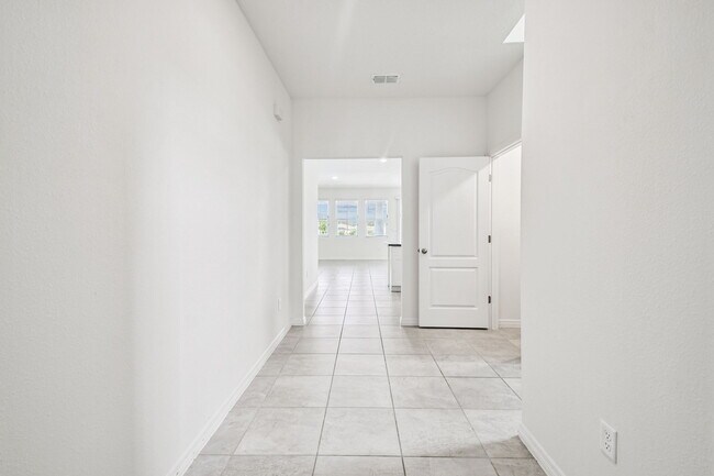 Photo - 7853 Oak Reflection Lp House