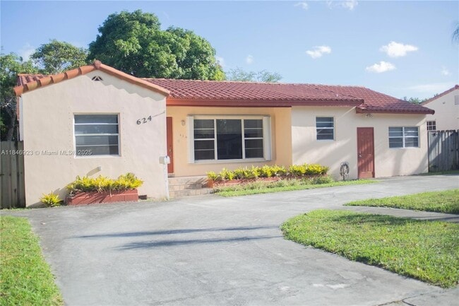 Photo - 624 Westward Dr House