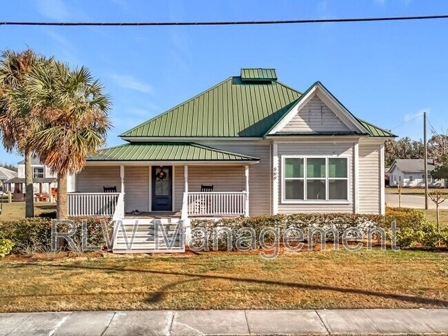 Building Photo - 389 S Central Ave