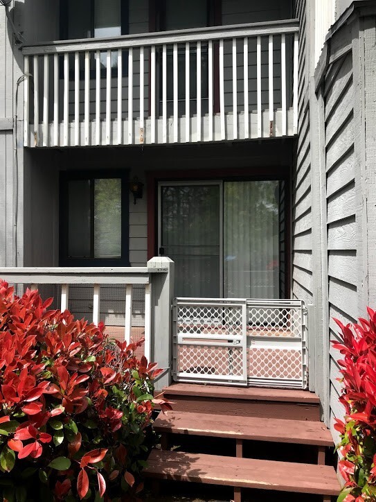 Primary Photo - Spacious Jackson Townhome