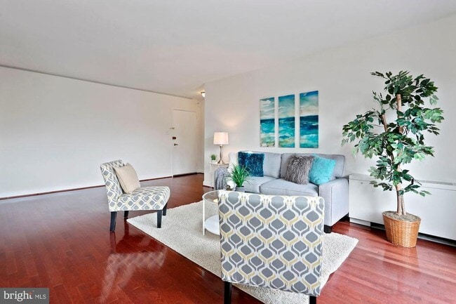 Building Photo - 1830 Columbia Pike