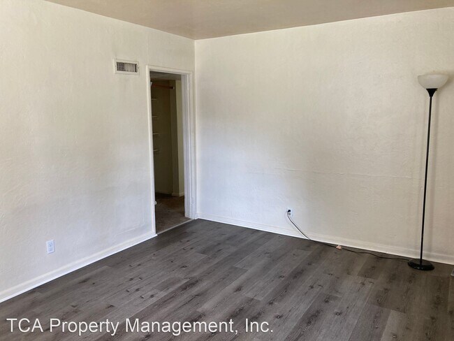 Foto del edificio - 3 br, 1 bath House - 55 Liberty Street