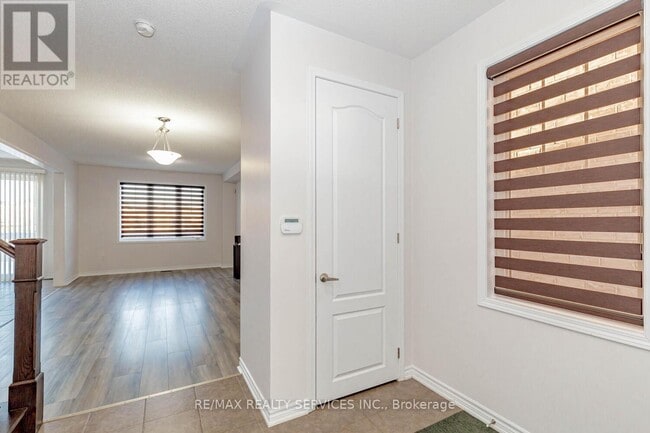 Building Photo - 84 Tysonville Cir