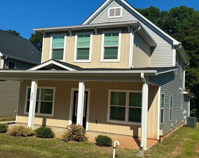 Building Photo - 248 Mills Ave