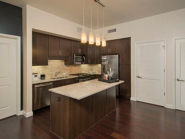 Building Photo - Sleek One Bedroom Home: Modern Urban Dwelling