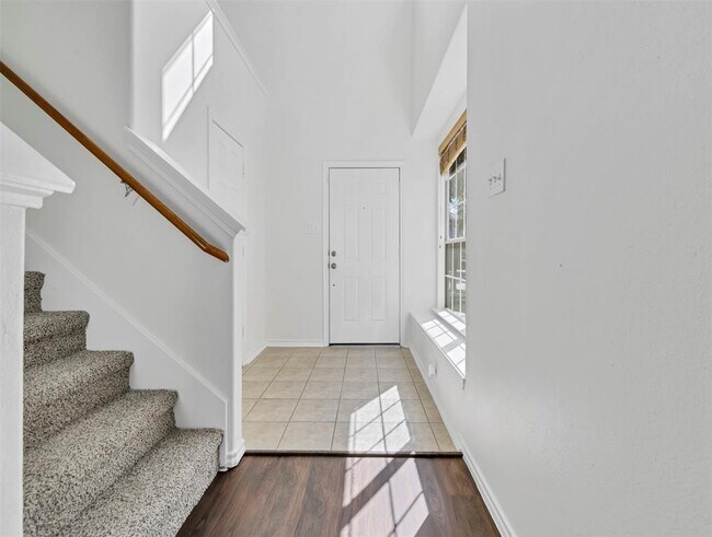 Foto del edificio - 17623 Bering Bridge Ln
