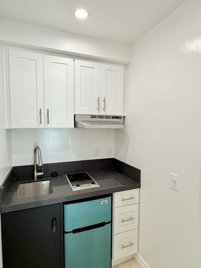 Foto del edificio - 10340-10360 Bellwood Ave