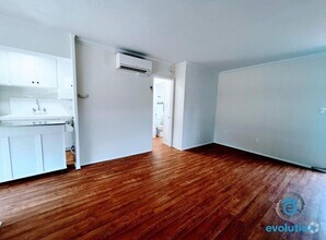 Building Photo - 1111 Adella Ave