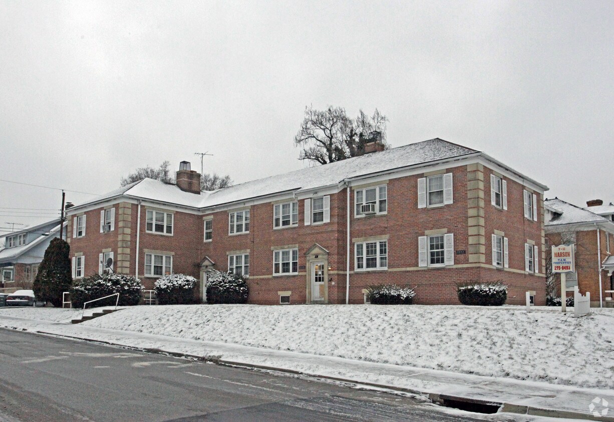 Primary Photo - 7-11 Marson Dr