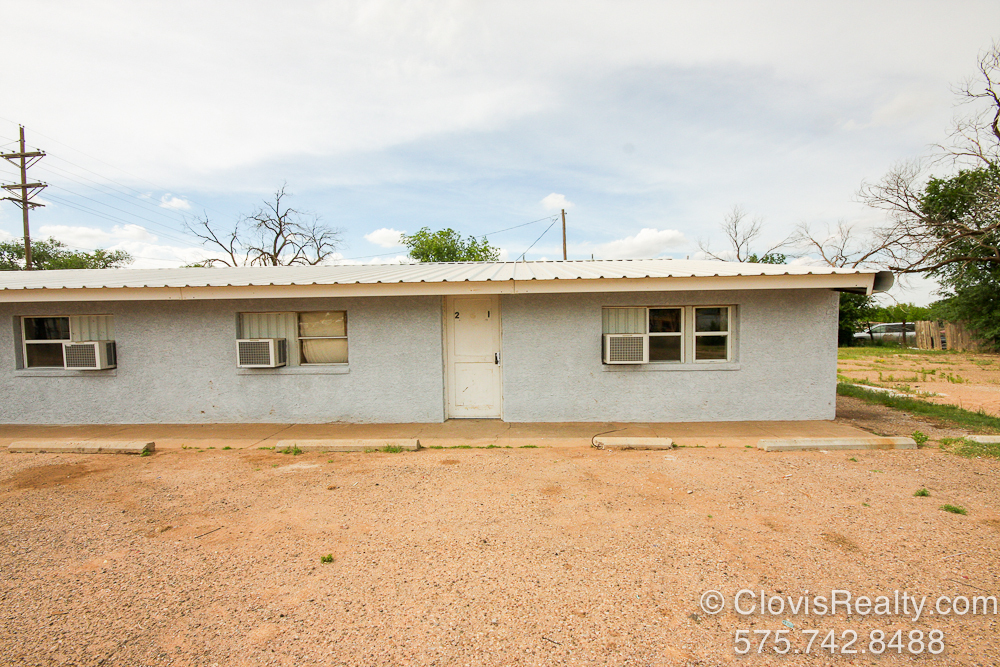 Front of Apartment - 2120 W 7th St