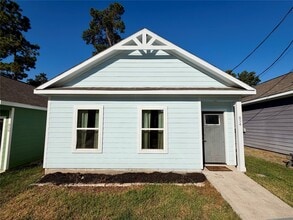 Building Photo - 854 Omeara
