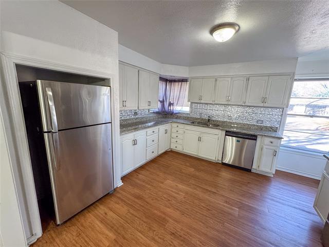 Foto del edificio - 1431 W Chestnut St