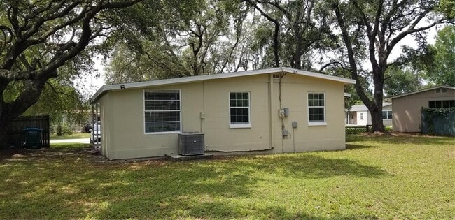 Building Photo - 516 N Wellington Dr