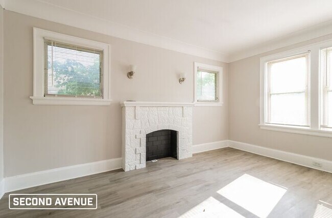 Foto del edificio - 1115 Woodlawn Ave