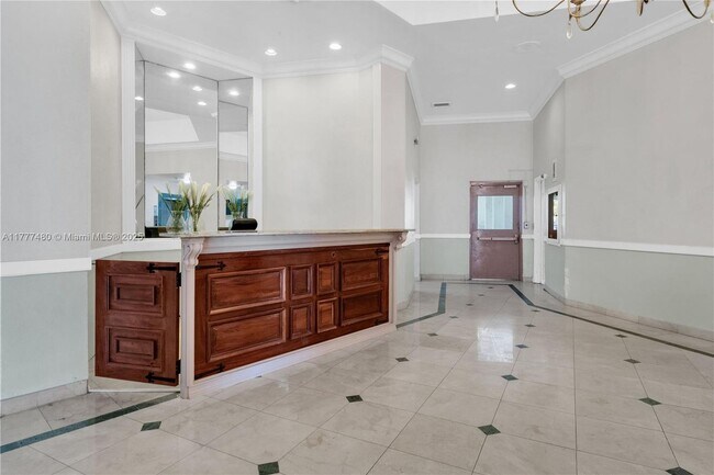 Foto del edificio - 1351 NE Miami Gardens Dr