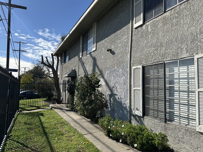 Building Photo - 11471 Bessemer St