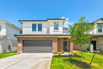 Building Photo - 615 Backstays Lp