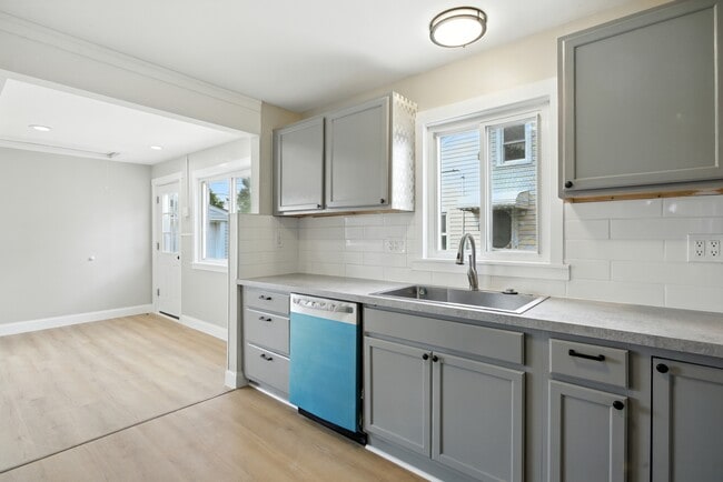 Building Photo - 23147 Vance Ave