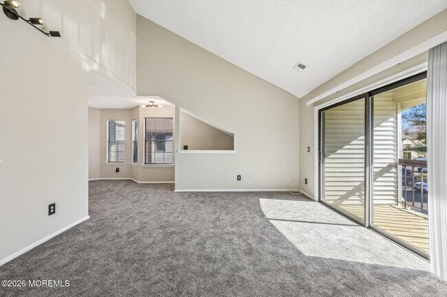 Foto del edificio - 3015 Lighthouse Ln