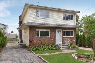 Building Photo - 12 Marwood Rd S