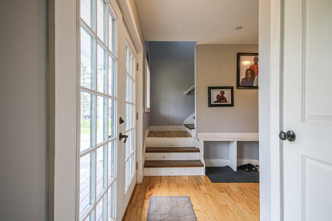 Foto del edificio - 37 Laura Ln