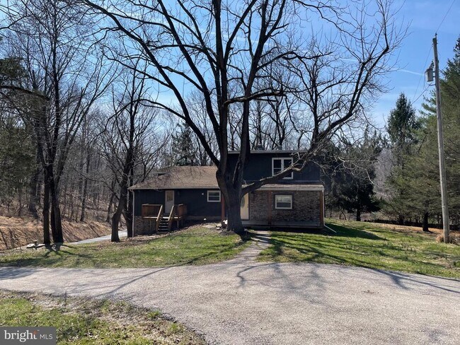 Building Photo - 12399 Shue Ct