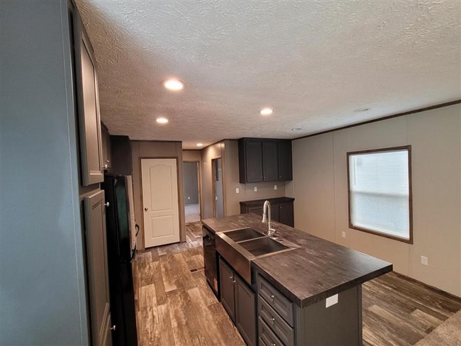 Building Photo - 3611 Rice Mine Rd NE