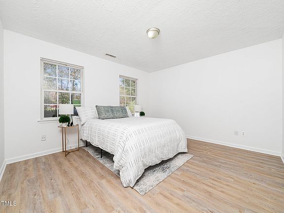 Building Photo - Build Equity While Leasing - Lease and Own...